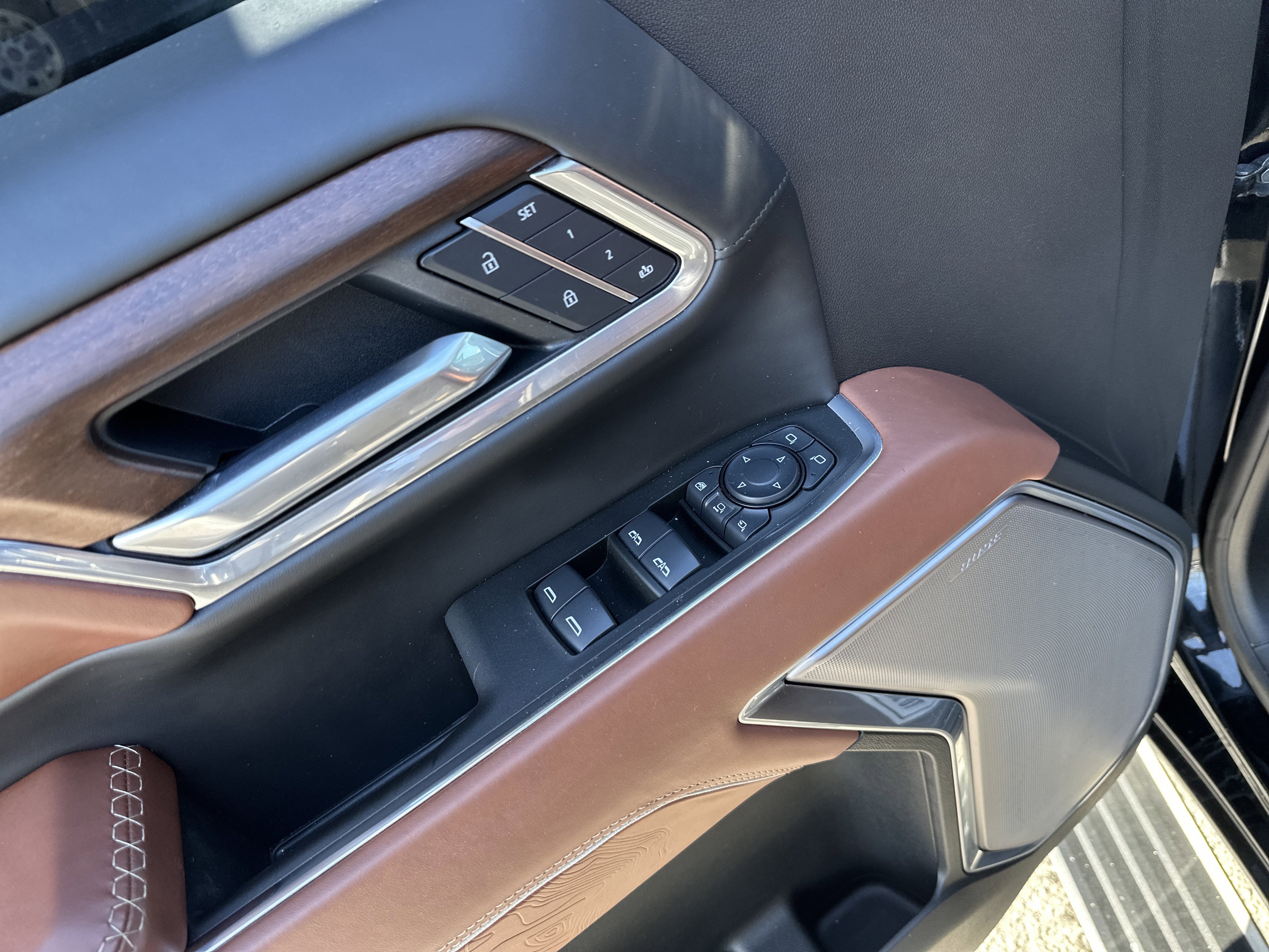 Used 2025 GMC Sierra 2500 Denali Ultimate w/ Max Trailering Package image 16