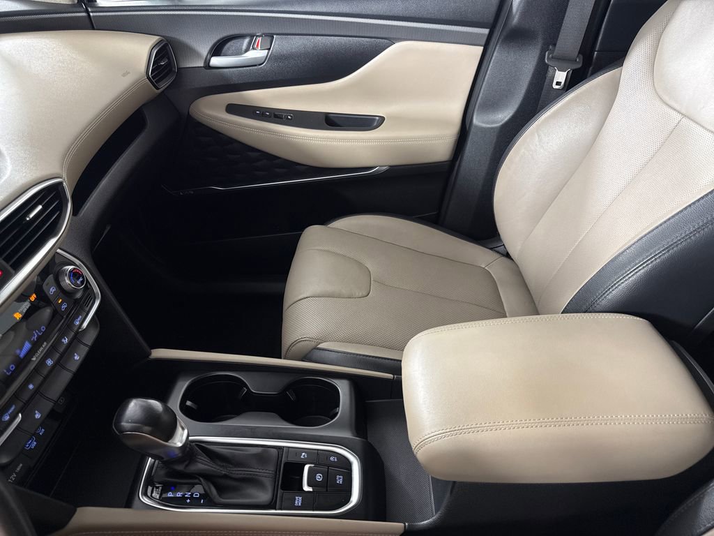 Used 2019 Hyundai Santa Fe Limited w/ Cargo Package FWD image 18