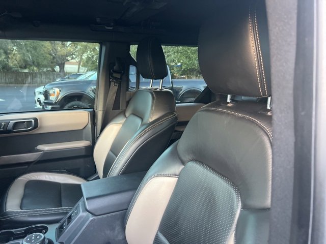 Used 2023 Ford Bronco Wildtrak image 2