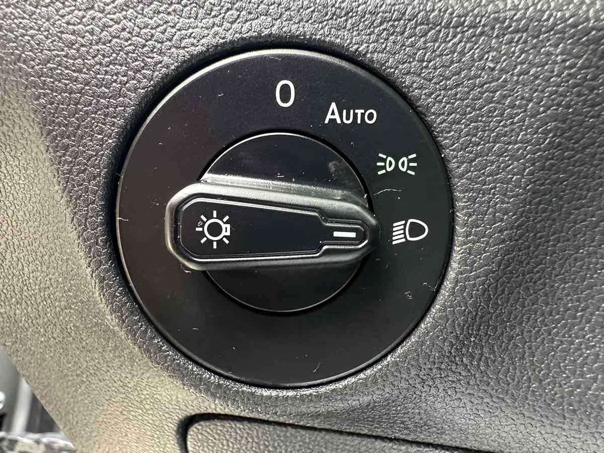 Used 2019 Volkswagen Jetta S image 14