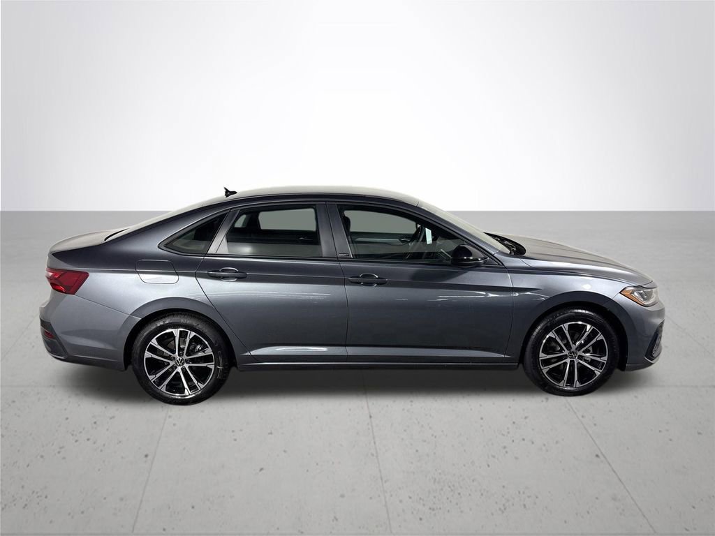 New 2026 Volkswagen Jetta Sport FWD image 5