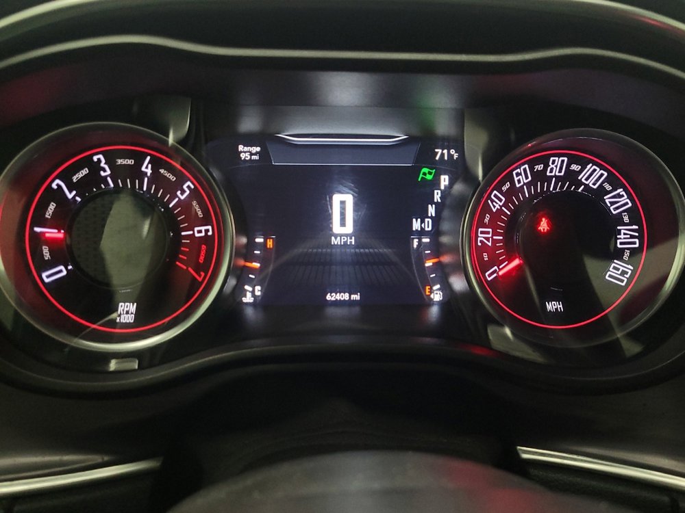 Used 2017 Dodge Challenger SXT image 23