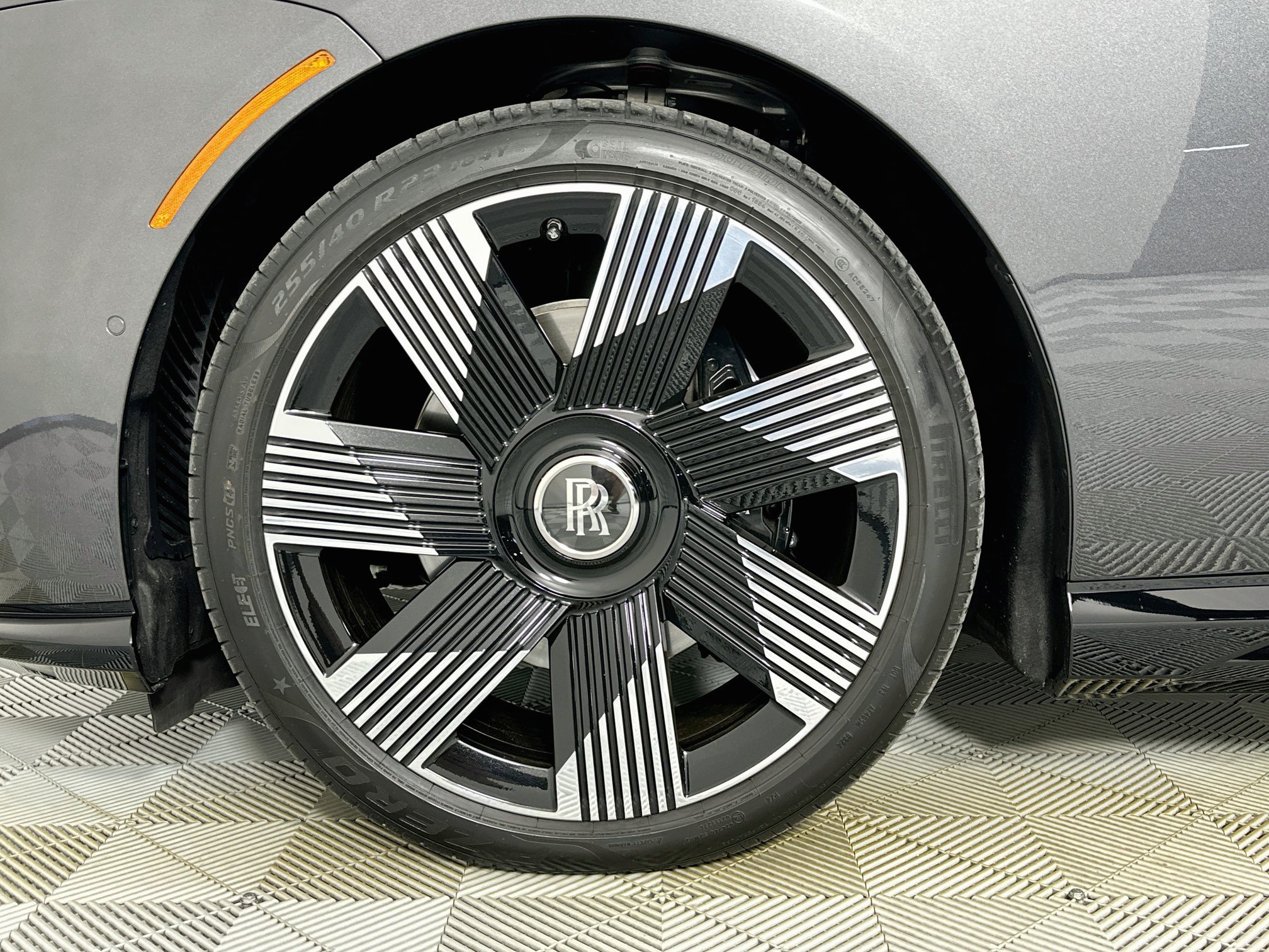Used 2024 Rolls-Royce Spectre w/ Spectre Launch Package AWD/4WD image 10