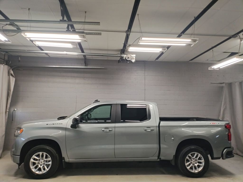 Used 2024 Chevrolet Silverado 1500 RST w/ Protection Package AWD/4WD image 15