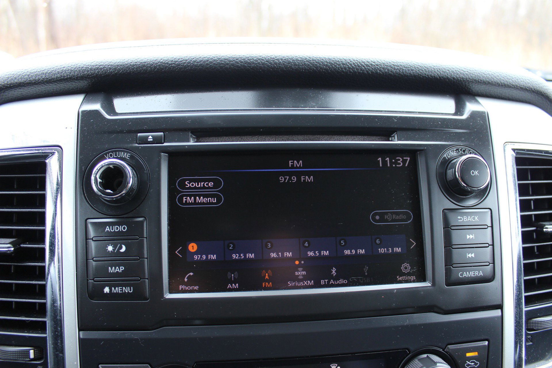 Used 2019 Nissan Titan PRO-4X w/ Pro-4x Utility Package image 30