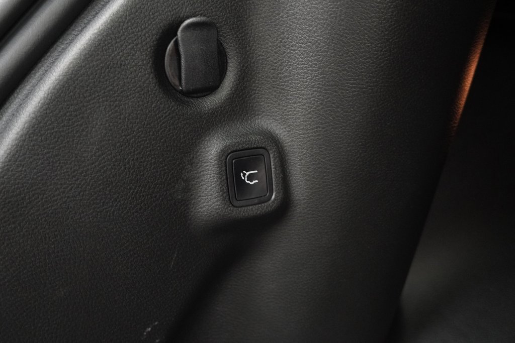 Certified 2025 Jeep Compass Latitude w/ Convenience Group image 44