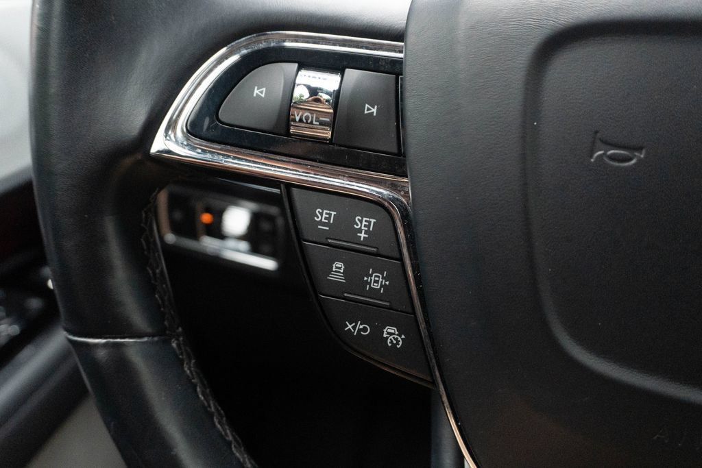 Used 2022 Lincoln Navigator L Reserve RWD image 31