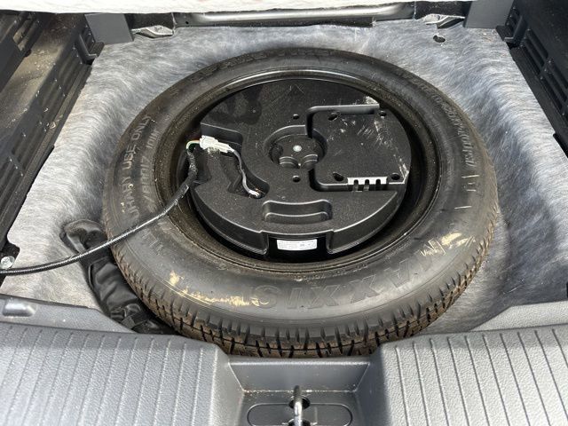 Used 2023 Nissan Rogue SV image 36