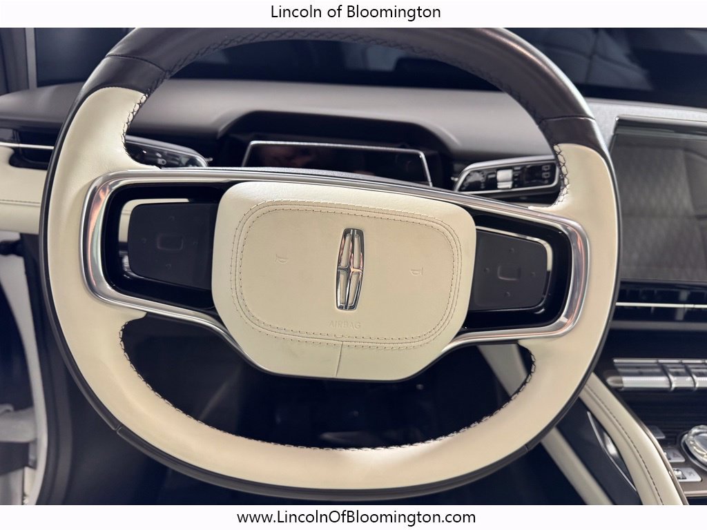 Used 2025 Lincoln Nautilus Black Label AWD/4WD image 20