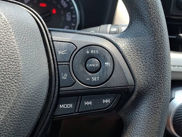 Used 2022 Toyota RAV4 XLE w/ Convenience Package AWD/4WD image 24