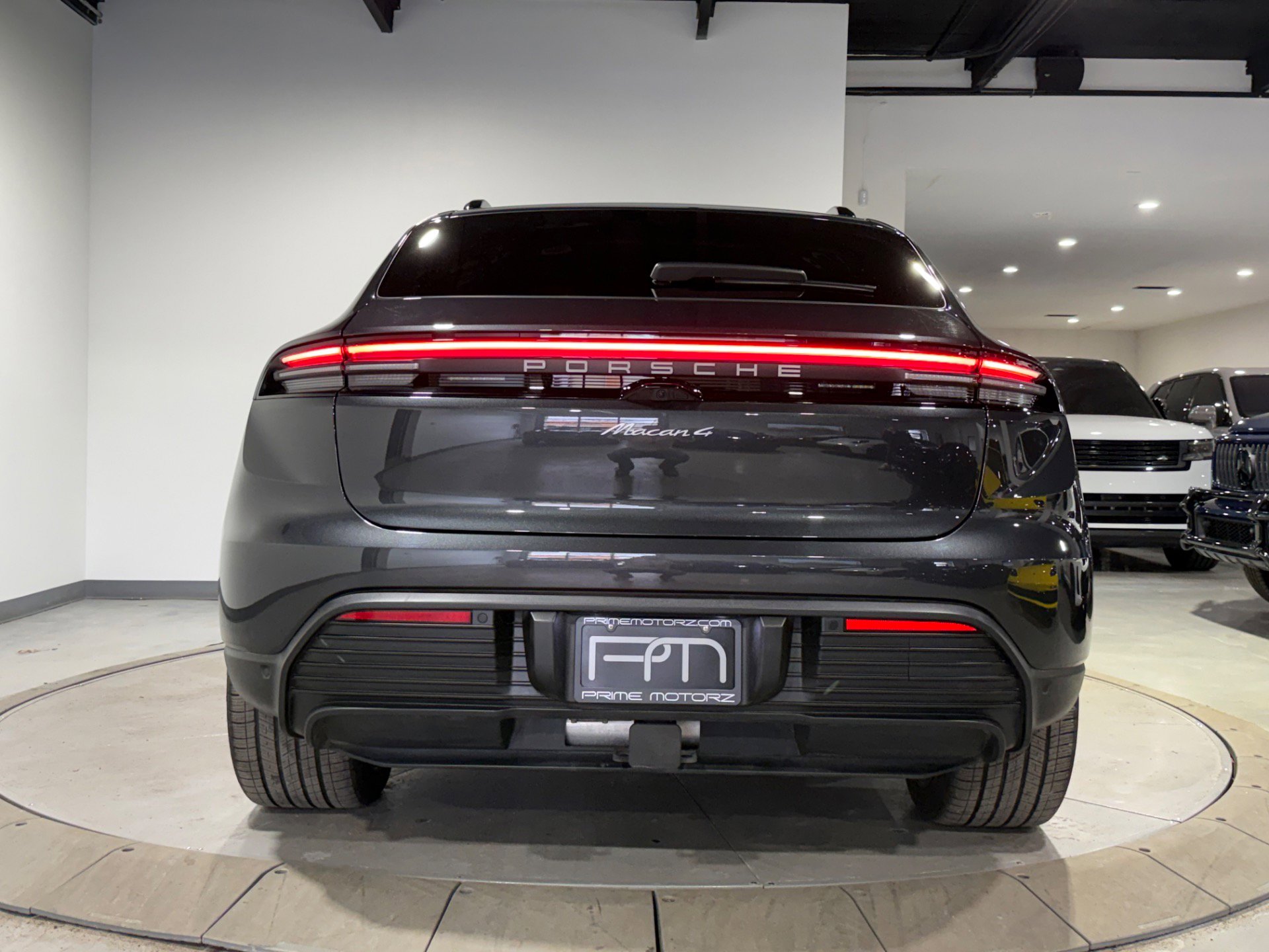 Used 2024 Porsche Macan 4 Electric w/ Premium Package image 22