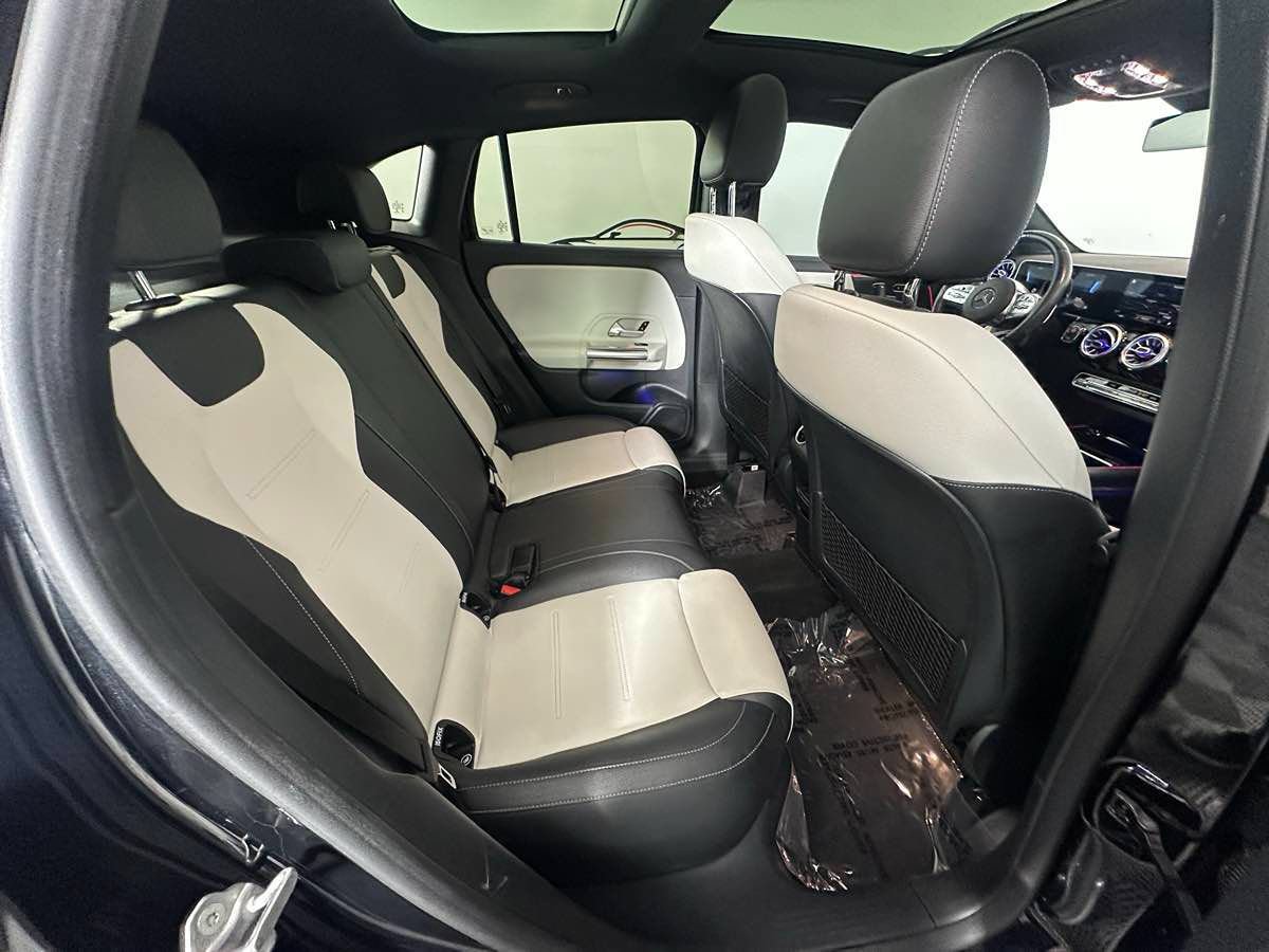 Used 2021 Mercedes-Benz GLA 35 AMG 4MATIC image 23