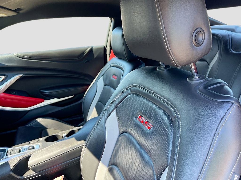 Used 2023 Chevrolet Camaro SS RWD image 19