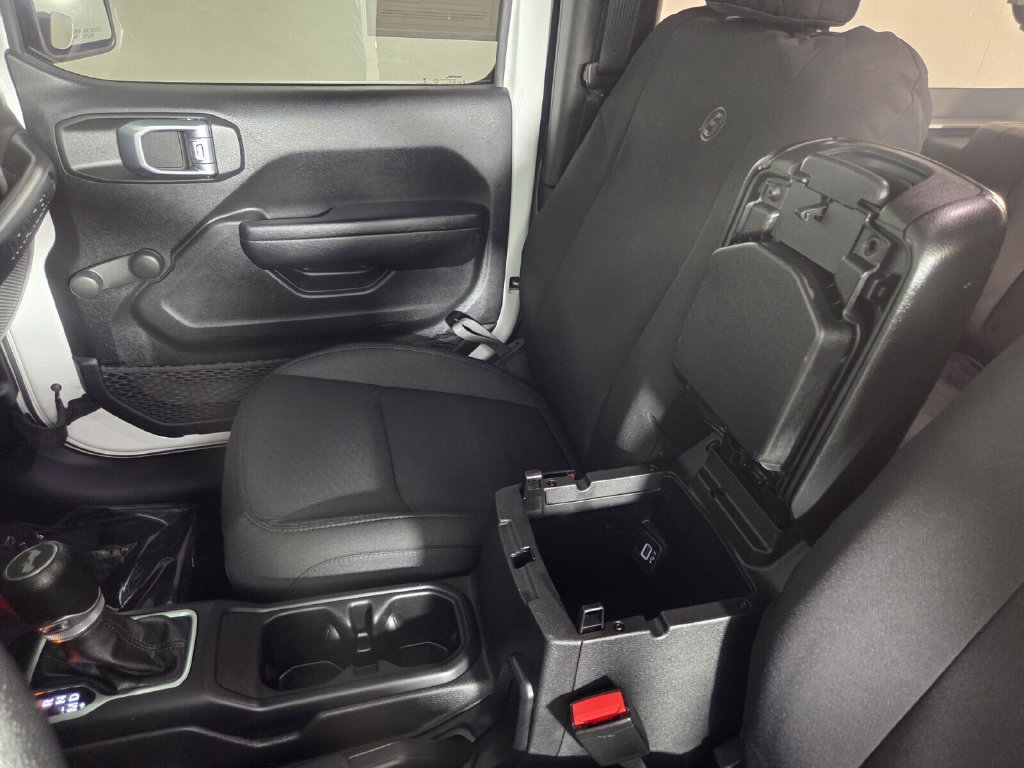 Used 2022 Jeep Wrangler Sport AWD/4WD image 24