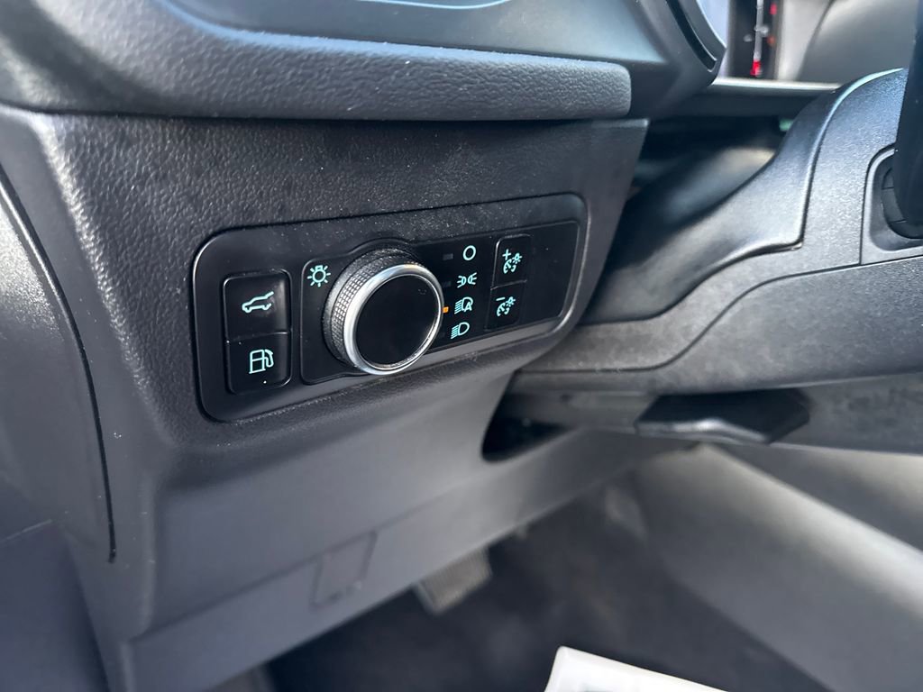 Used 2025 Ford Escape ST-Line w/ Equipment Group 301A image 27