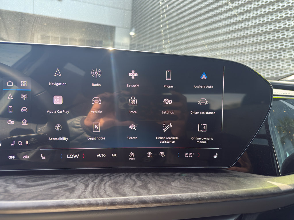 Used 2025 Audi Q5 Premium w/ Convenience Package image 21