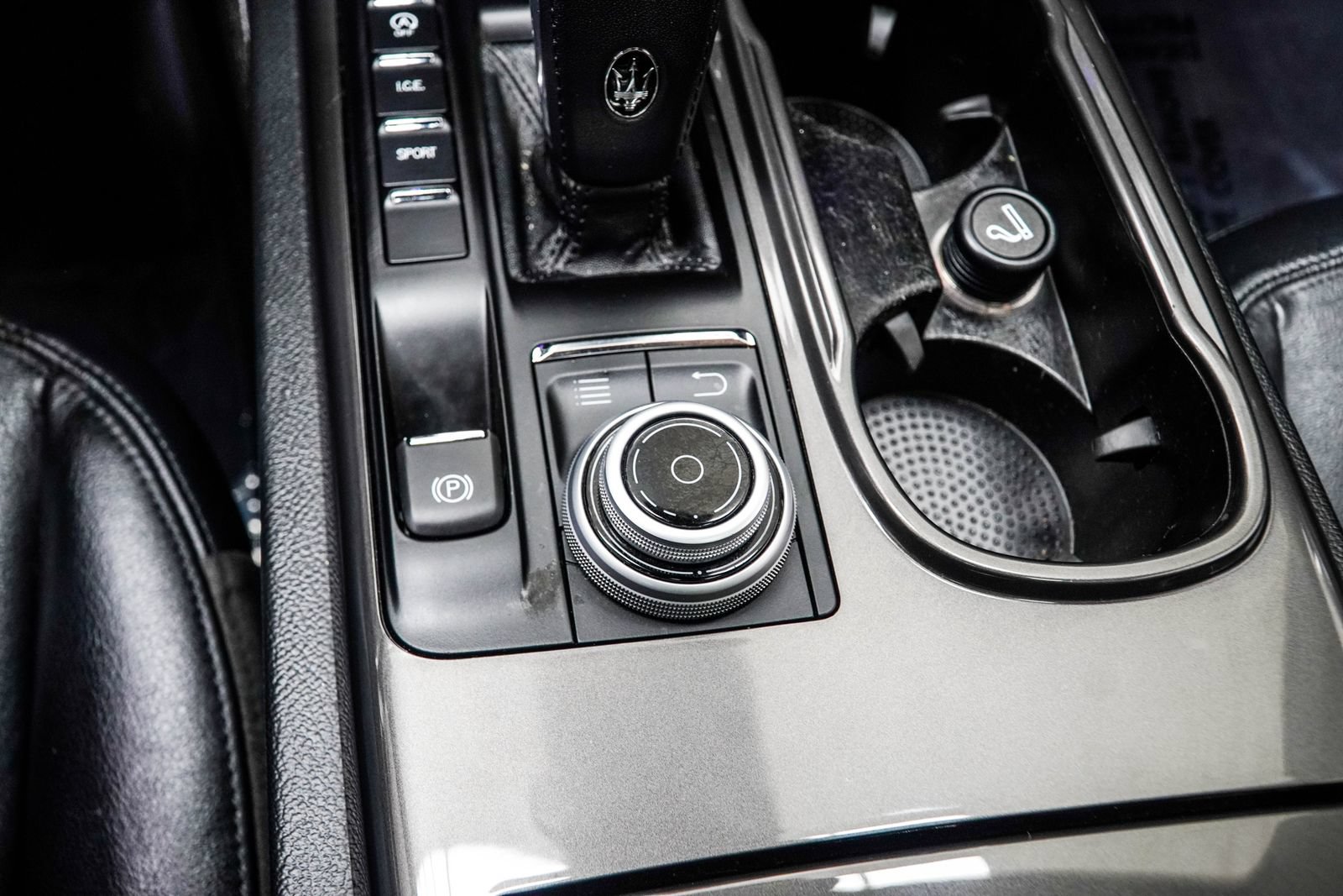 Used 2019 Maserati Ghibli S Q4 AWD/4WD image 21