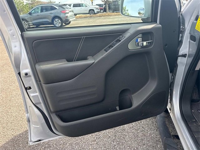 Used 2020 Nissan Frontier PRO-4X image 28