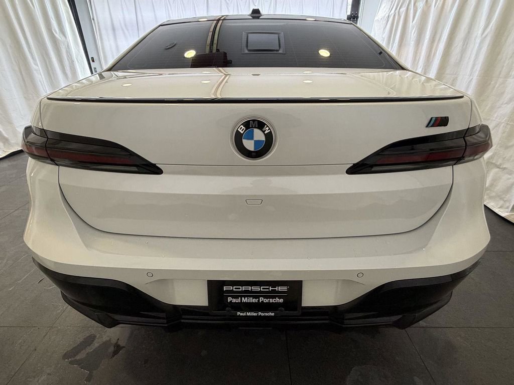 Used 2025 BMW 740i xDrive image 8