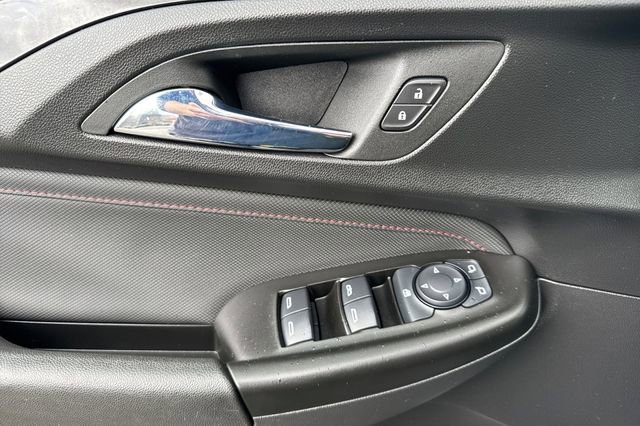 Used 2023 Chevrolet TrailBlazer RS w/ Convenience Package image 11