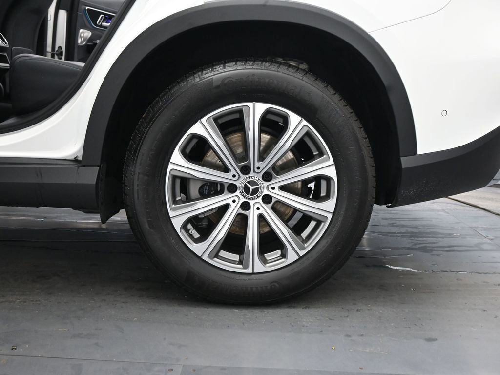 Used 2024 Mercedes-Benz GLC 300 image 19