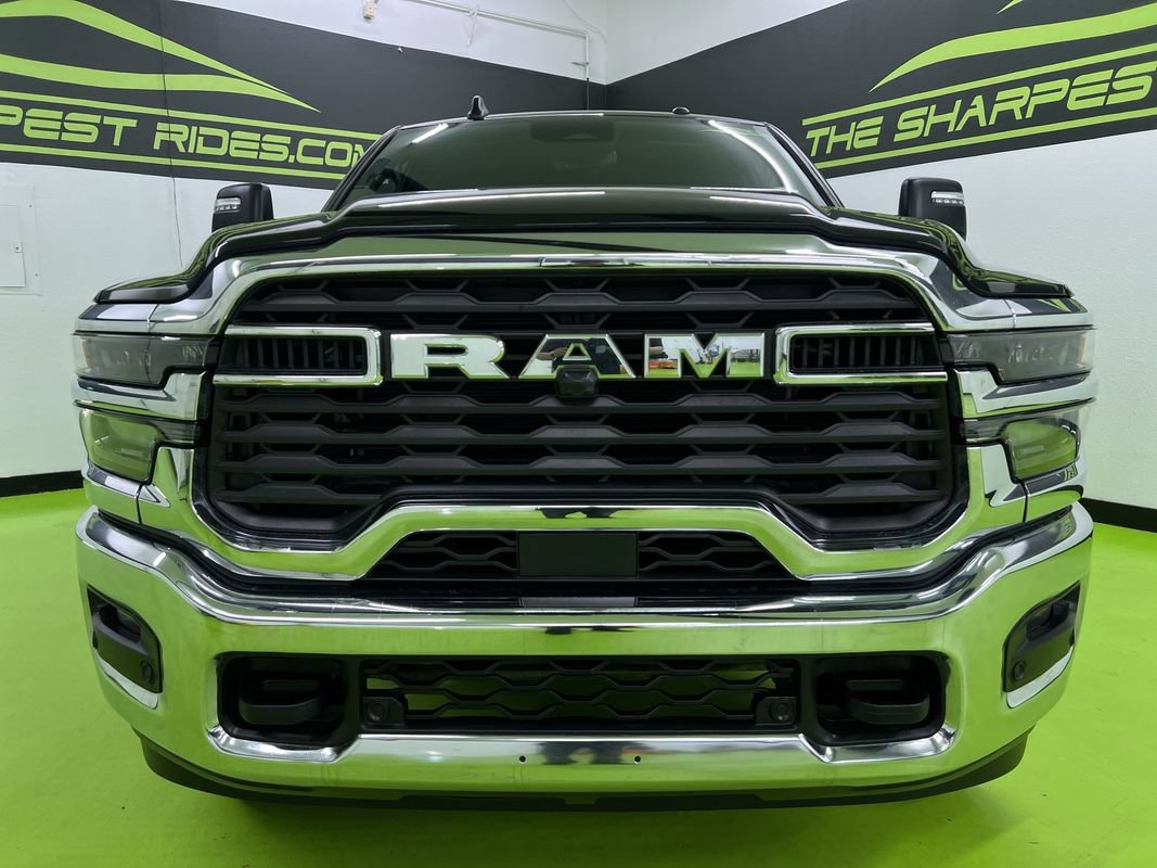 Used 2025 RAM 2500 Big Horn AWD/4WD image 3
