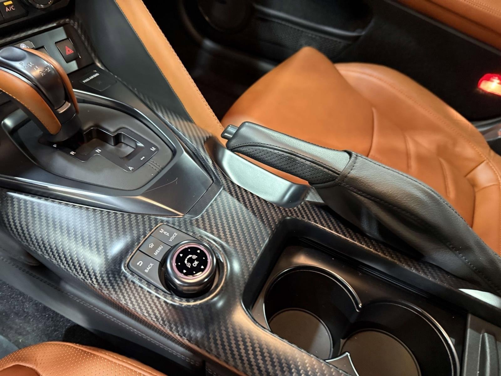 Used 2021 Nissan GT-R Premium image 35