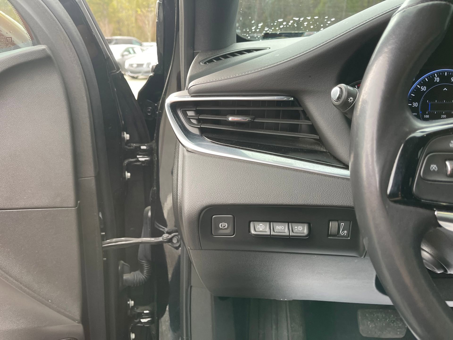 Used 2023 Buick Enclave Avenir w/ Avenir Technology Package image 15