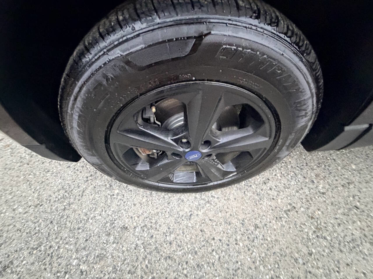 Used 2018 Ford Edge SE image 30