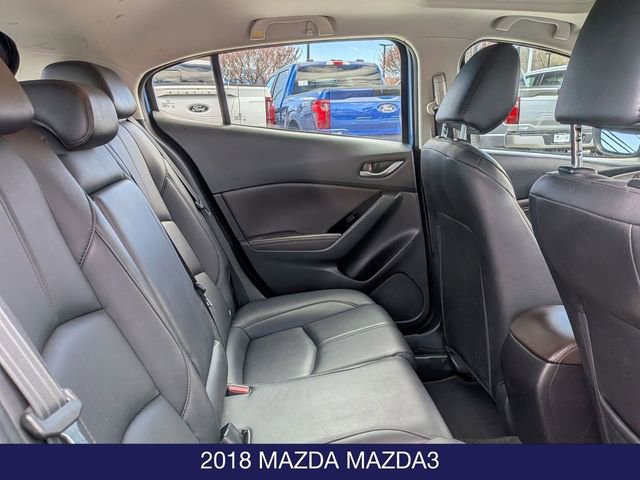 Used 2018 MAZDA MAZDA3 Touring FWD image 25
