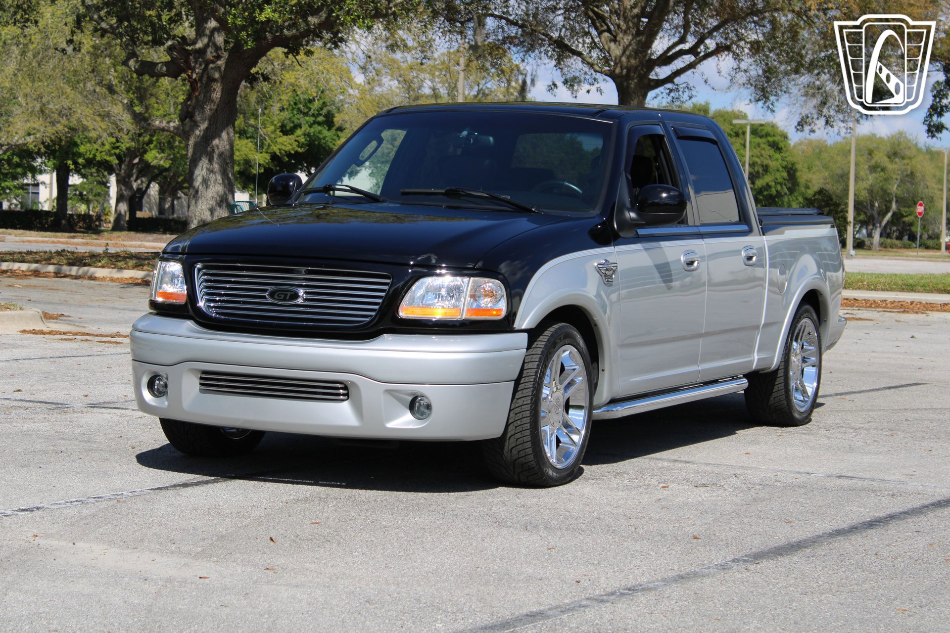 Used 2003 Ford F150 Harley-Davidson RWD image 3