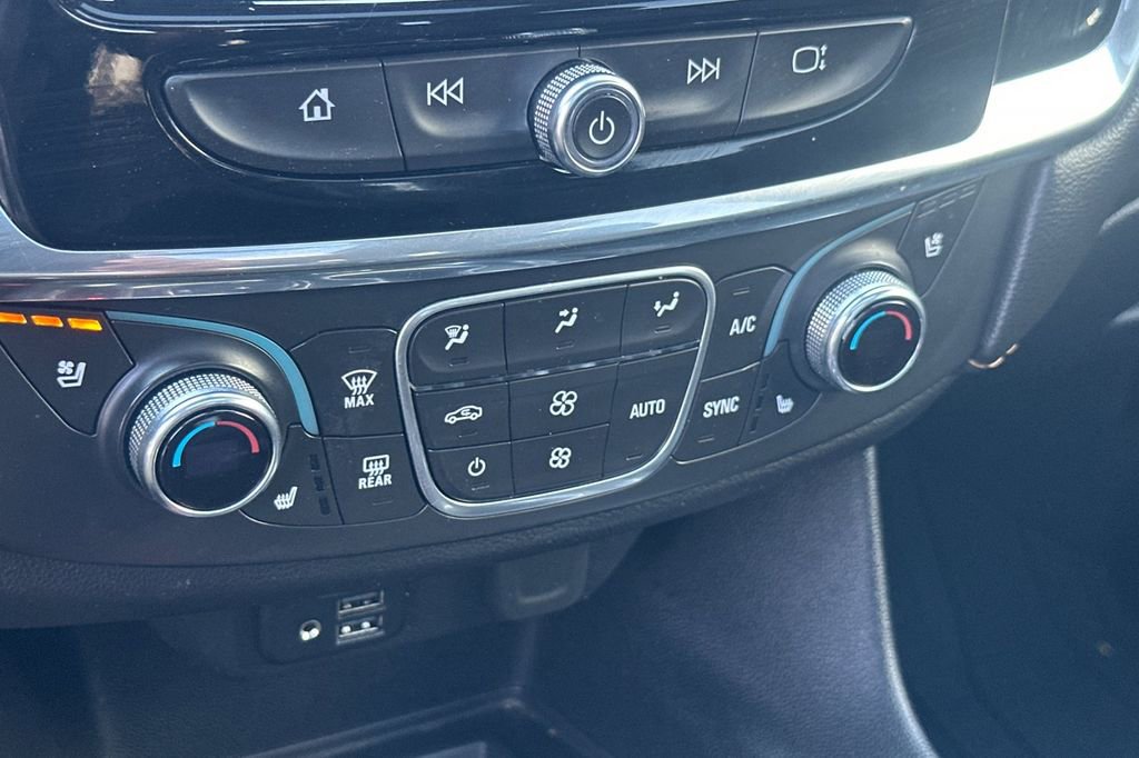 Used 2020 Chevrolet Traverse Premier w/ Redline Edition AWD/4WD image 20