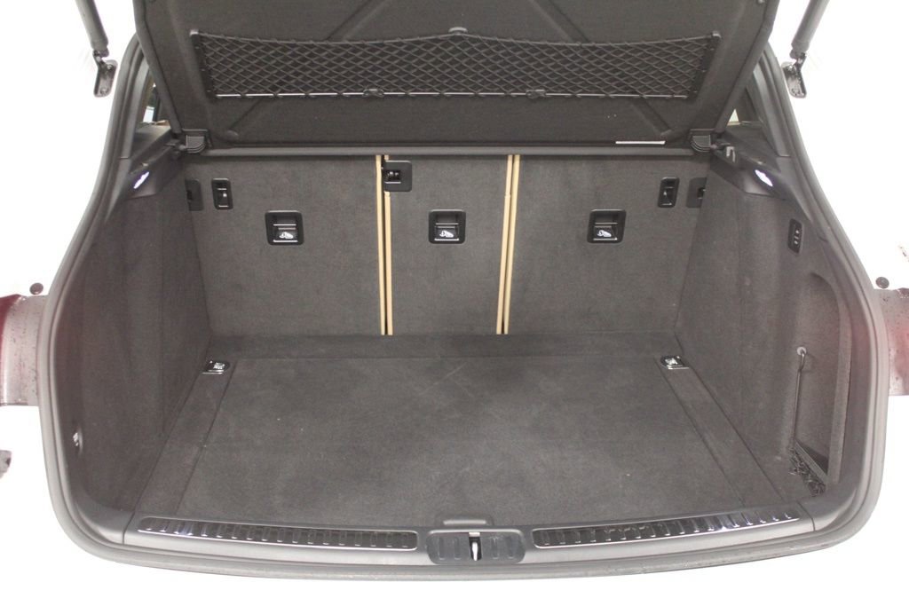 Used 2020 Porsche Macan GTS image 37