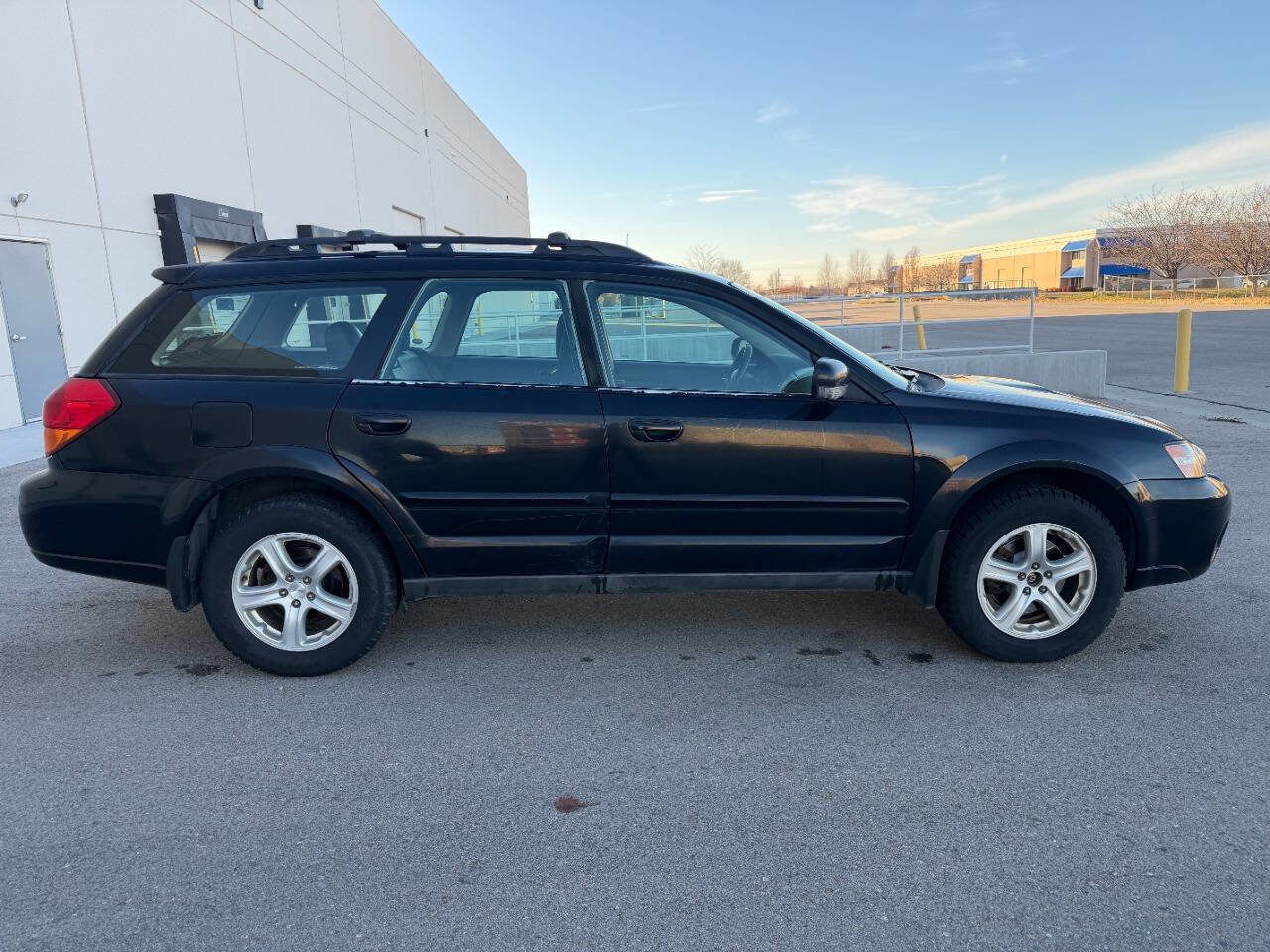 Used 2005 Subaru Outback 2.5XT Limited image 10