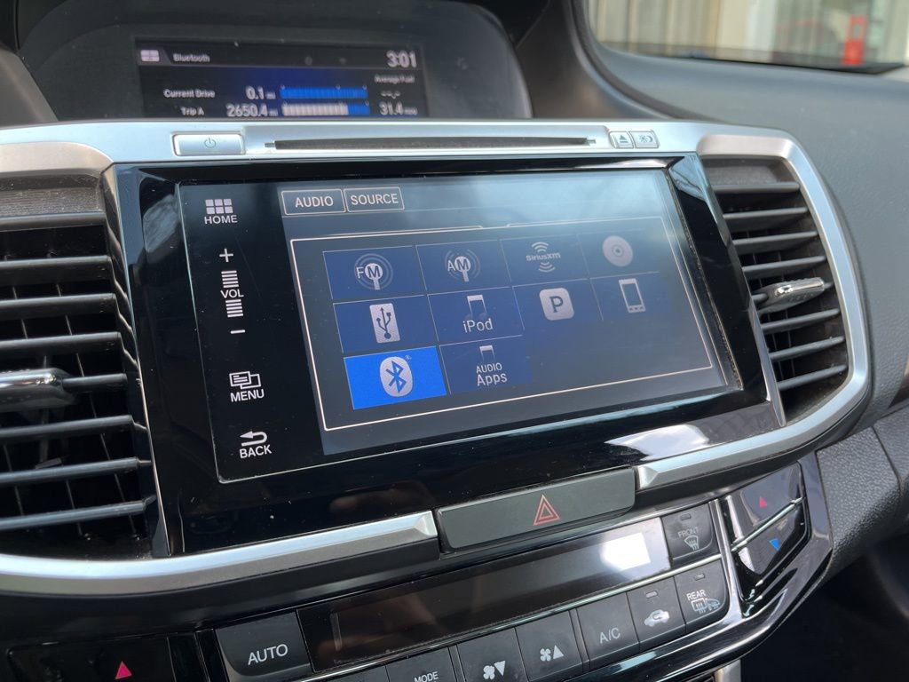 Used 2016 Honda Accord EX image 31