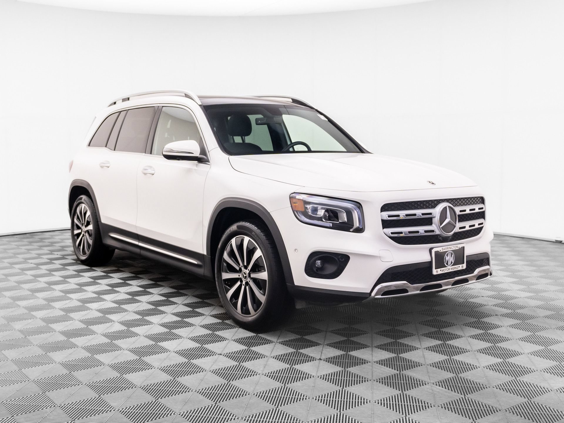 Used 2023 Mercedes-Benz GLB 250 4MATIC image 7