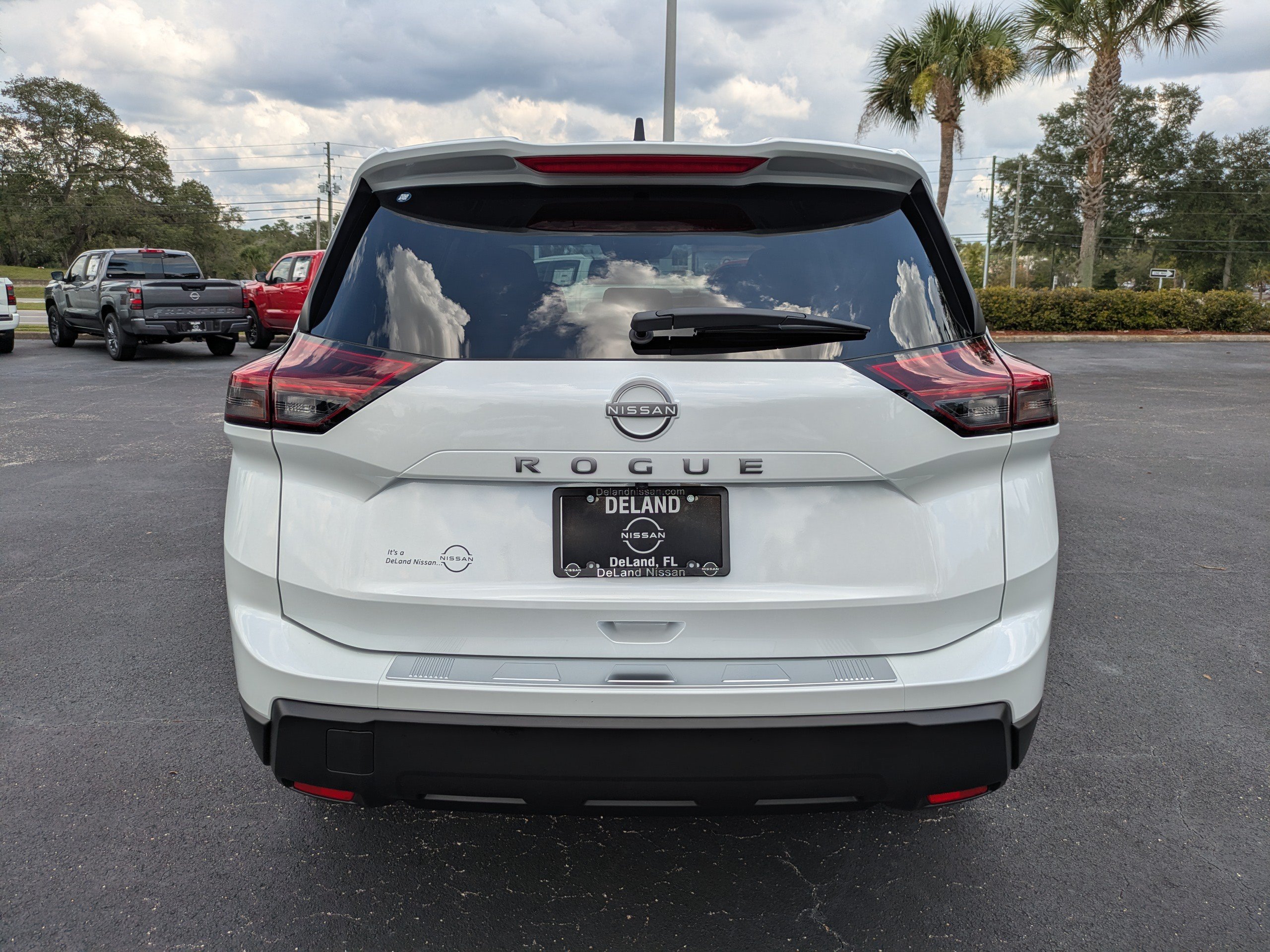 New 2026 Nissan Rogue SV FWD image 5