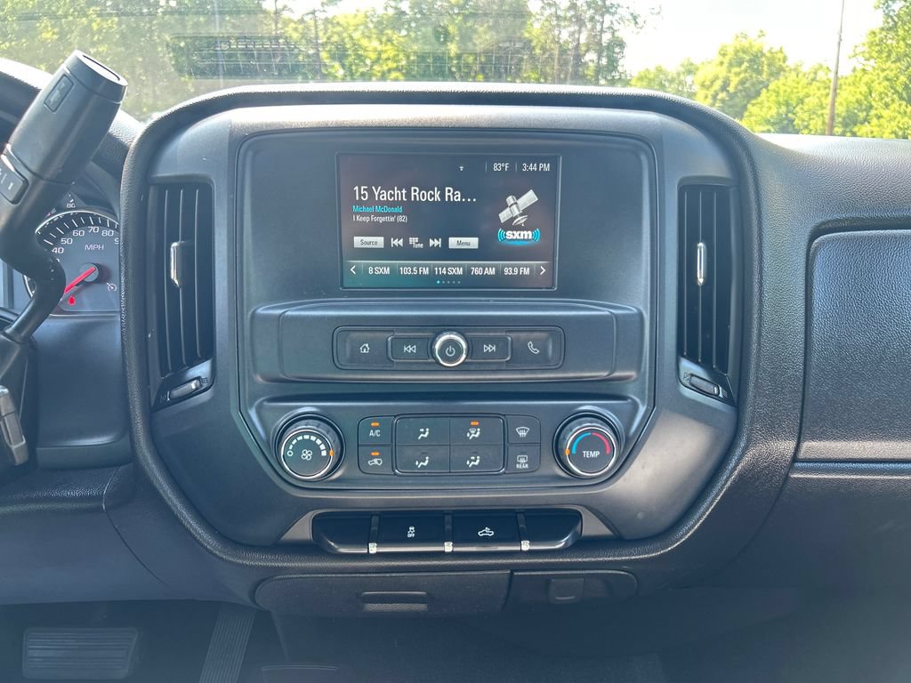 Used 2018 Chevrolet Silverado 1500 Custom w/ Custom Value Package AWD/4WD image 21