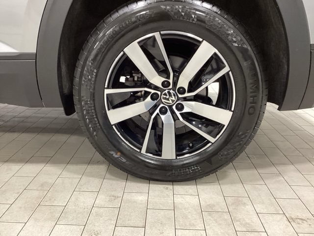 Used 2023 Volkswagen Atlas SE AWD/4WD image 23