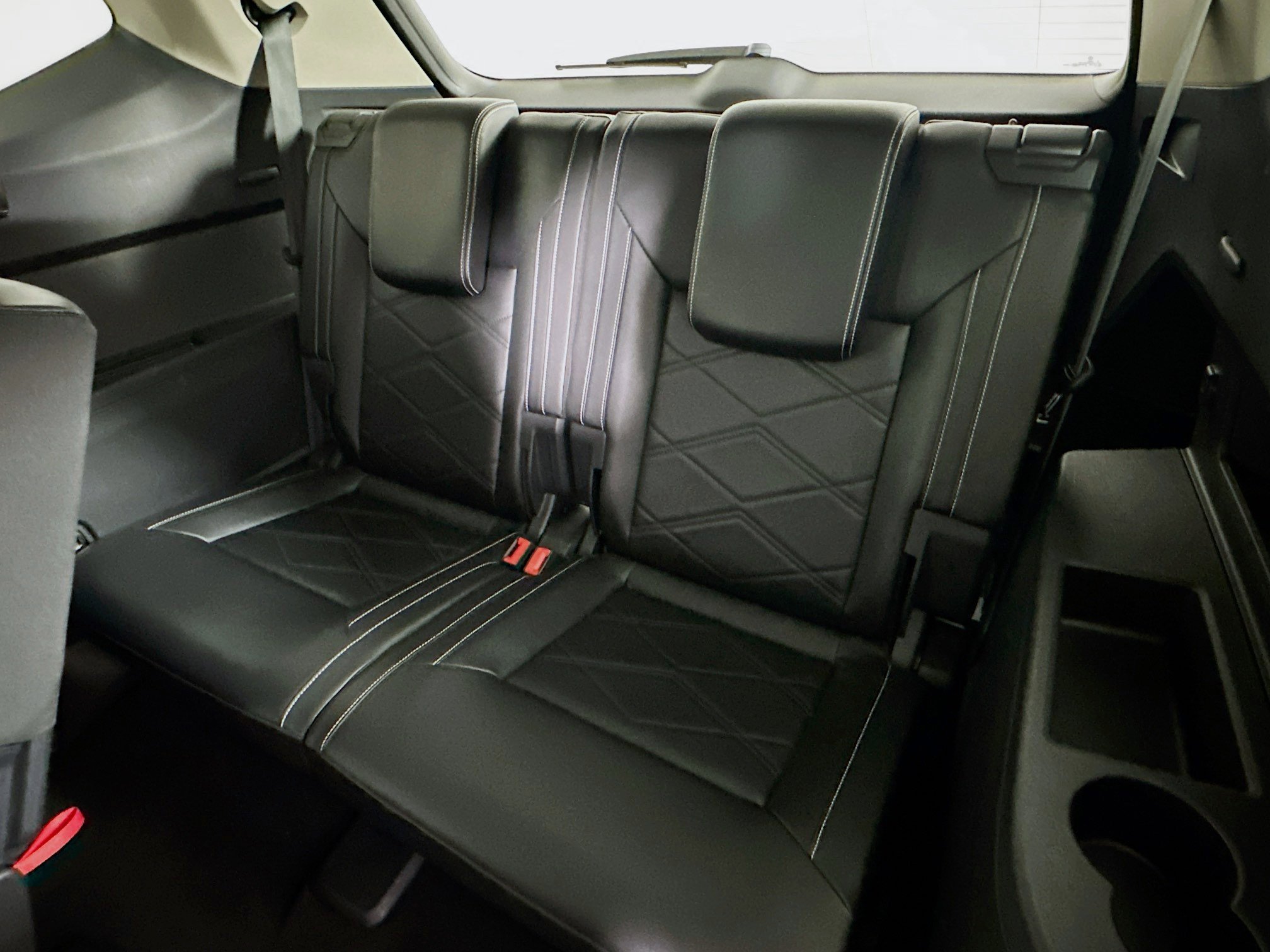 Used 2024 Volkswagen Atlas SE image 28