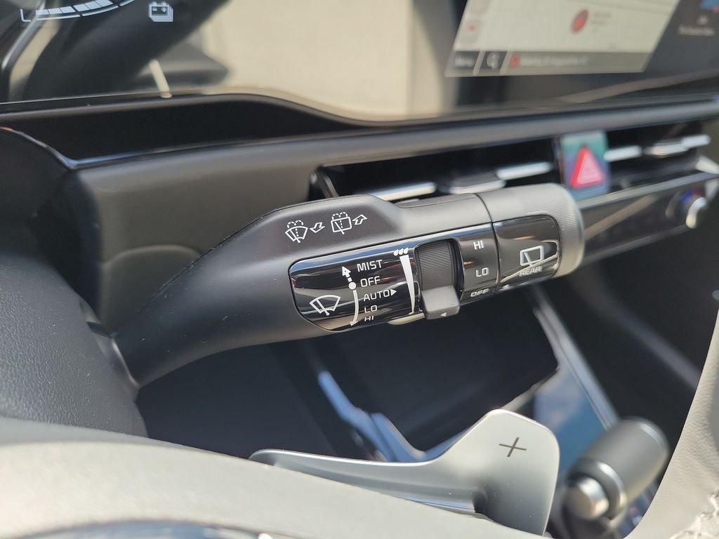 New 2026 Kia Niro SX Touring FWD image 30