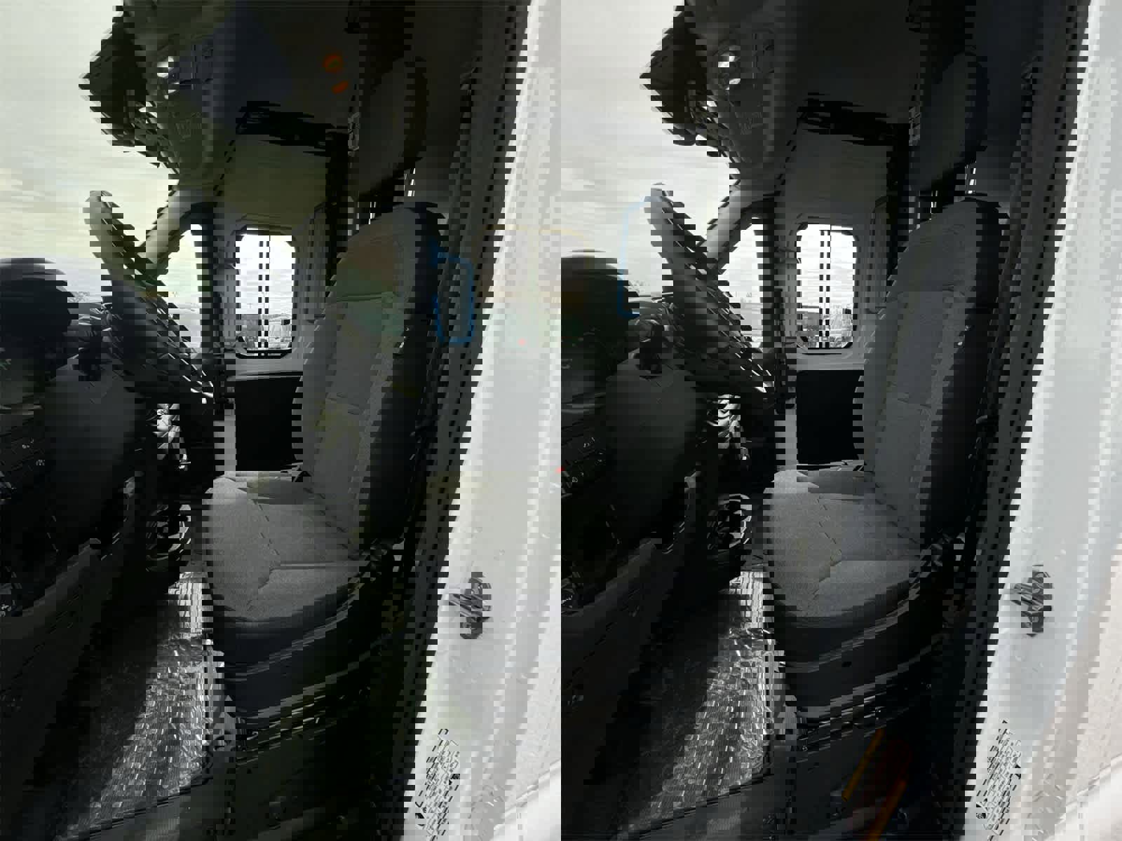 Used 2024 RAM ProMaster 3500 w/ Delivery Van Package image 16