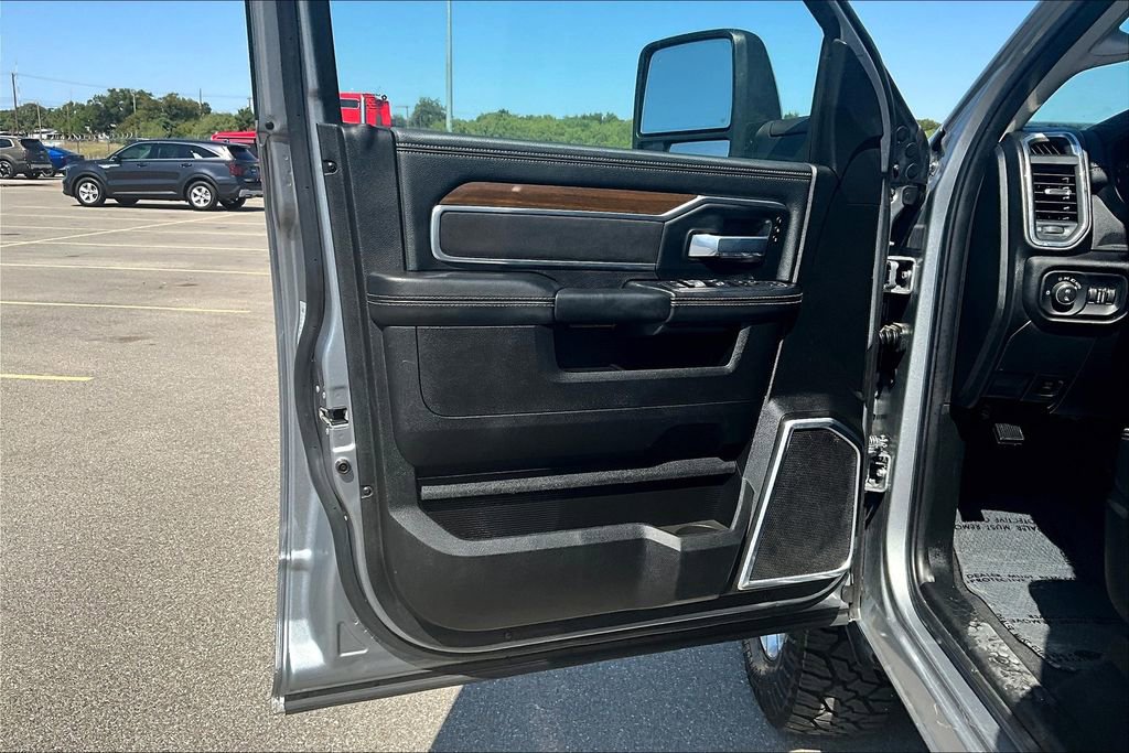 Used 2024 RAM 2500 Laramie image 20