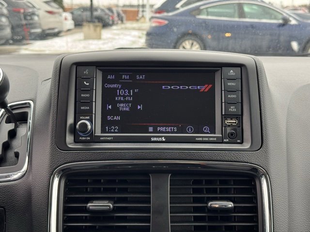 Used 2019 Dodge Grand Caravan SE w/ UConnect Hands-Free Group image 3