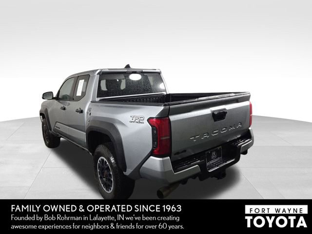 Used 2024 Toyota Tacoma TRD Off-Road AWD/4WD image 9