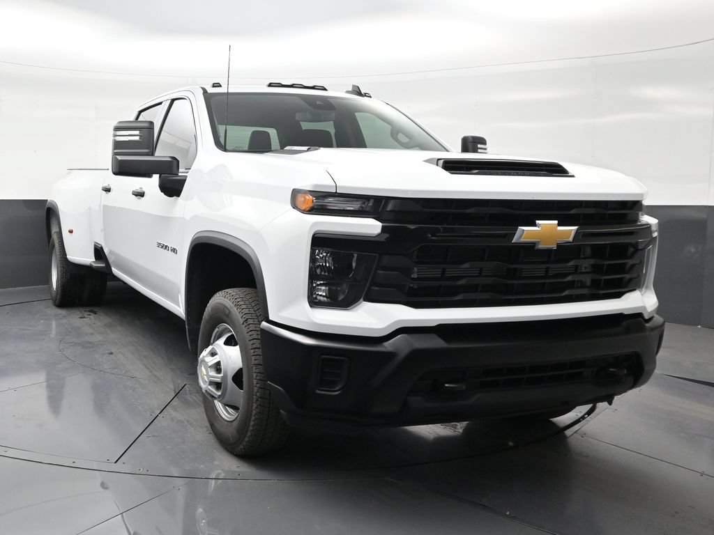 Used 2026 Chevrolet Silverado 3500 W/T AWD/4WD image 7