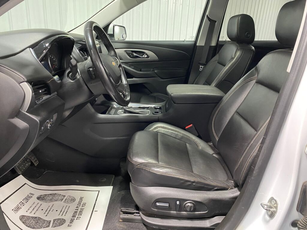 Used 2018 Chevrolet Traverse LT image 5