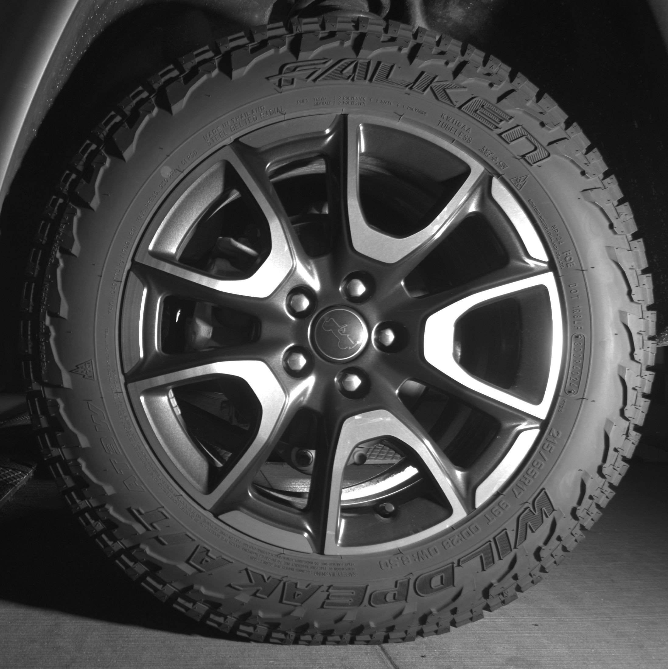 Used 2025 Jeep Compass Trailhawk image 14