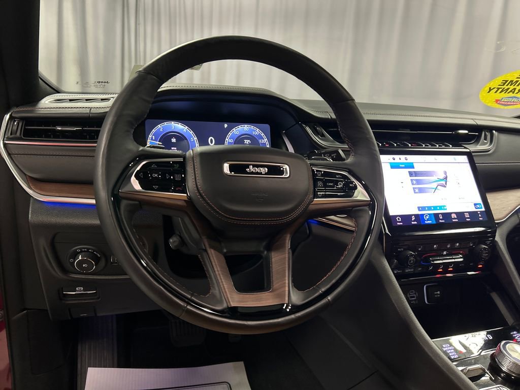 Used 2024 Jeep Grand Cherokee L Summit w/ Rear Seat Video Group I AWD/4WD image 15