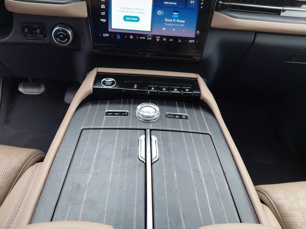 New 2026 Lincoln Navigator L Black Label AWD/4WD image 23
